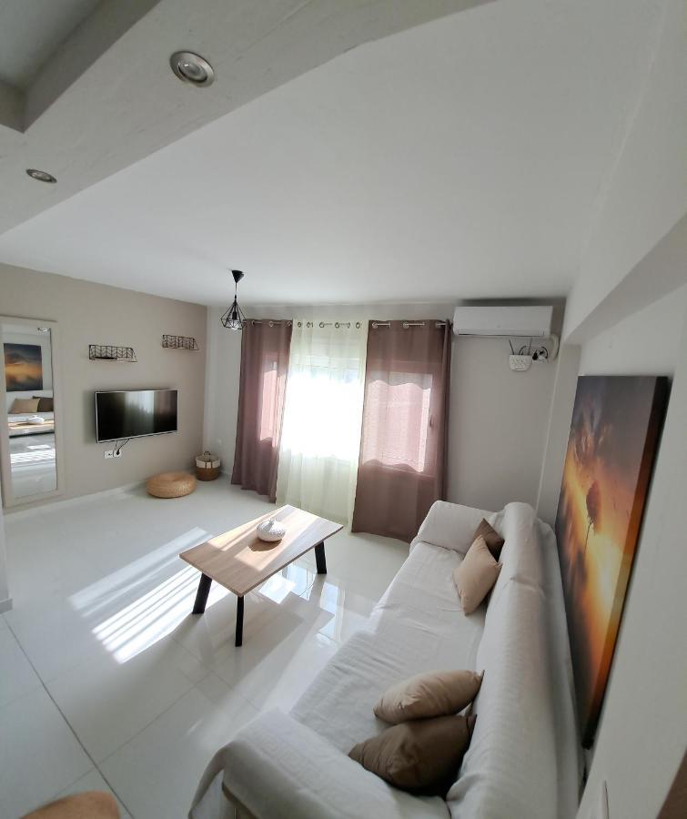 Xylokastro Cozy Apartment Exterior photo